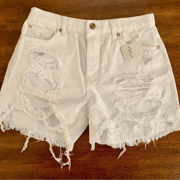 NWT We The Free Free People Maggie Mid Rise White Distressed Shorts 26 - Picture 2 of 10
